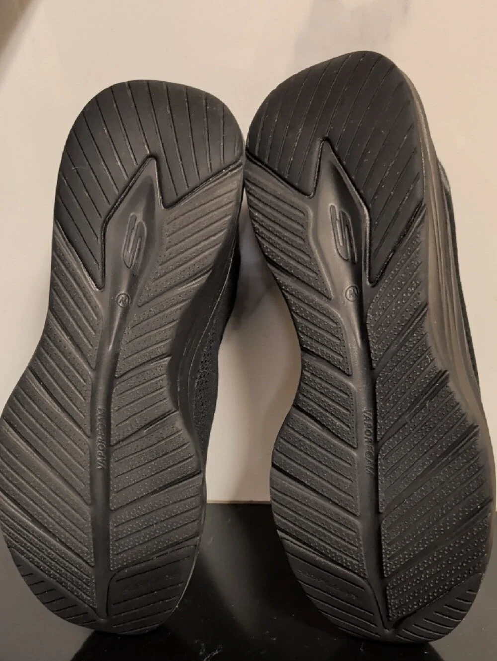 Skechers Vapor Foam Covert Men's Knit Slip-On Platform Sneakers Size 14